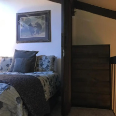 Yosemite Condominium thumbnail 2