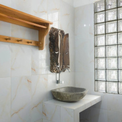 Warna Beach Hotel - Bild 8
