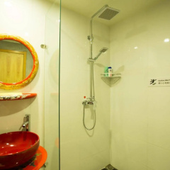 Xian Travelling With Hostel Zhu Que Men thumbnail 12