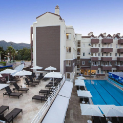 Comet De Luxe Hotel - Bild 24