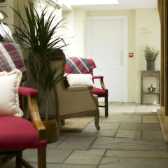 The Royal Oak Inn thumbnail 2
