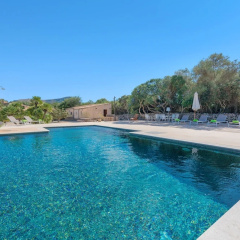 Rafal Pai in Art With 6 Bedrooms and 6 Bathrooms - Bild 12