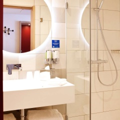 Hampton by Hilton Munich Airport South - Bild 8