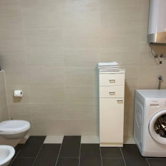 Sunset Apartment thumbnail 2