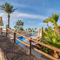 Adams Beach Hotel & Spa thumbnail 35