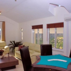 Marietta Villa thumbnail 3