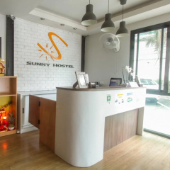 Sunny Hostel Chiangmai @Tha Pae thumbnail 1