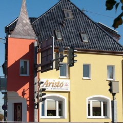 listing card gallery