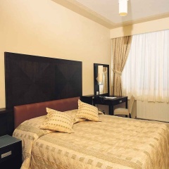 Capital Plaza Hotel - Bild 2