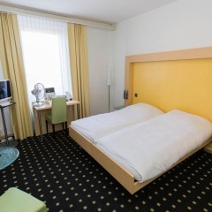 Becozy Self Check-in Pop-up Hotel Basel - Bild 2