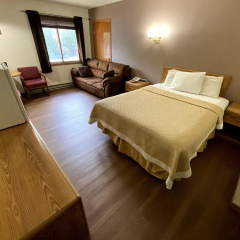 Woodlands Inn & Suites thumbnail 27