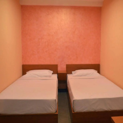 Your Hotel thumbnail 4