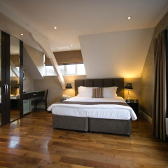 The Pillar Hotel thumbnail 4
