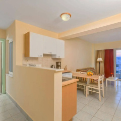 Pavlos Hotel thumbnail 17