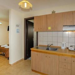 Maria - Pavlos Studios and Apartments thumbnail 9