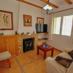 Estrelizia - pretty holiday property with garden and private pool in Calpe thumbnail 1
