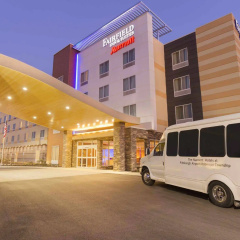 Fairfield Inn & Suites Pittsburgh Airport/Robinson Township thumbnail 1