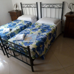 Sweet Venice - rooms & apartments thumbnail 14