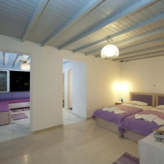 Mykonos Marina thumbnail 3