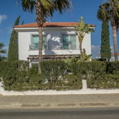 Yolanda Holiday Villa thumbnail 2