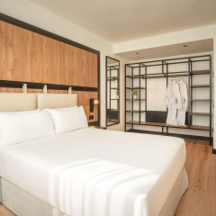 Madrid Airport Suites, Affiliated by Meliá - Bild 3