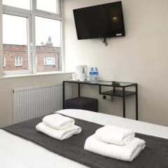 Guest House London thumbnail 3