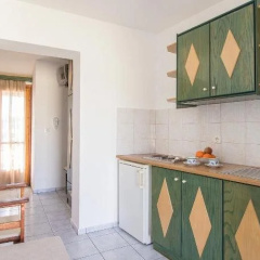 Stefanis House thumbnail 13