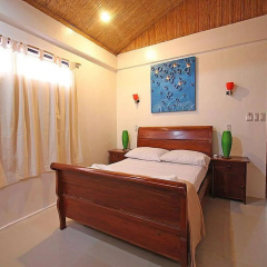 The Rose Pike at Boracay thumbnail 26