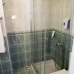 Comet De Luxe Hotel - Bild 10
