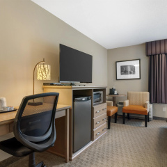 Best Western Plus Country Meadows Inn