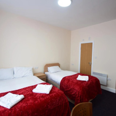 Woodlands Lodge Ilford thumbnail 17