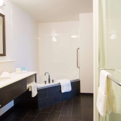 Hampton Inn Orange City thumbnail 9