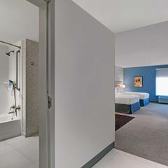 Home2 Suites by Hilton Largo in Largo, United States of America from 196$, photos, reviews - zenhotels.com bathroom