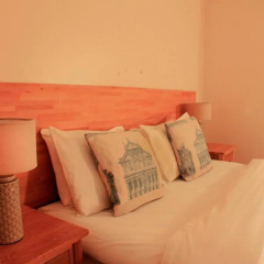 The Coach House thumbnail 3