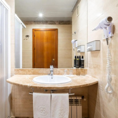 Exe Pozuelo Hotel - Bild 11