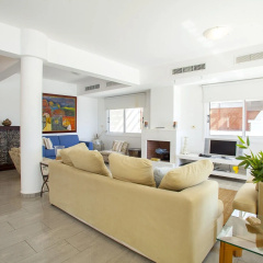 Sunset Beachfront Villa Meneou thumbnail 5