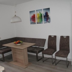 Geräumige 4 Zimmer Wohnung an den Kaiserthermen - Bild 11