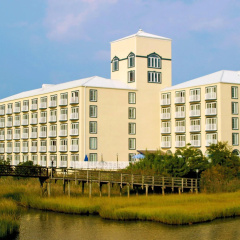 Coconut Malorie Resort Hotel, Ascend Hotel Collection