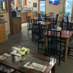 Woodlands Inn & Suites thumbnail 21