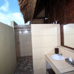 Sunset Coin Lembongan Cottage and Spa - Bild 8