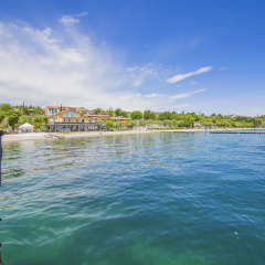 Marina Loft thumbnail 12