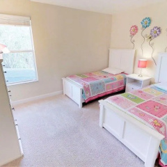 Paradise Palms 8876 thumbnail 5