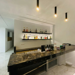 International Hotel thumbnail 17