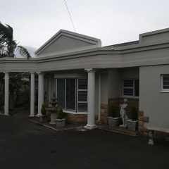 listing card gallery
