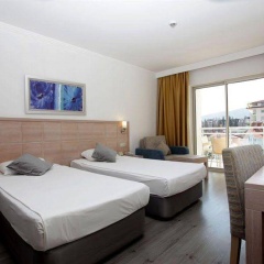 The Maxim Resort - Bild 1