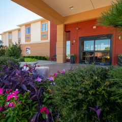 SureStay Plus Hotel by Best Western Owasso Tulsa North thumbnail 21