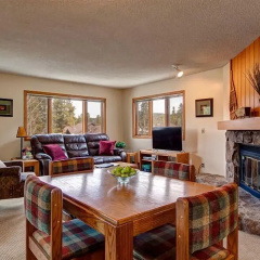 Woods Manor Condo thumbnail 46