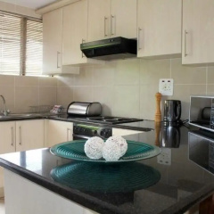 Flamingo Holiday Apartments thumbnail 27
