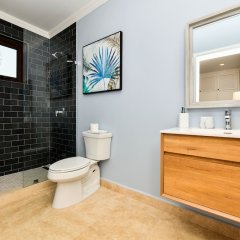 Newly Remodeled 5-bedroom 5-bath in Tierra del Sol! in Noord, Aruba from 995$, photos, reviews - zenhotels.com photo 23