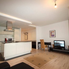 Old City Apartment with Large Terrace - Bild 6